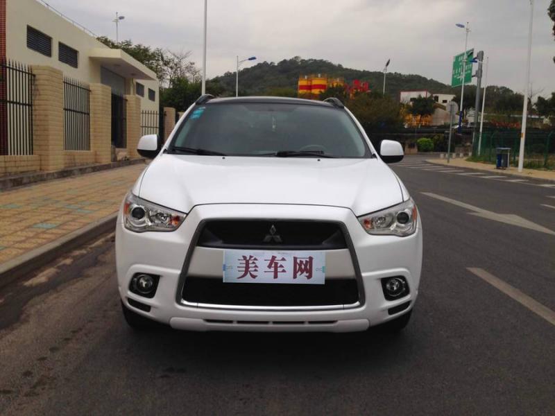 厦门2011年11月三菱asx劲炫20l四驱劲尚版白色自动档