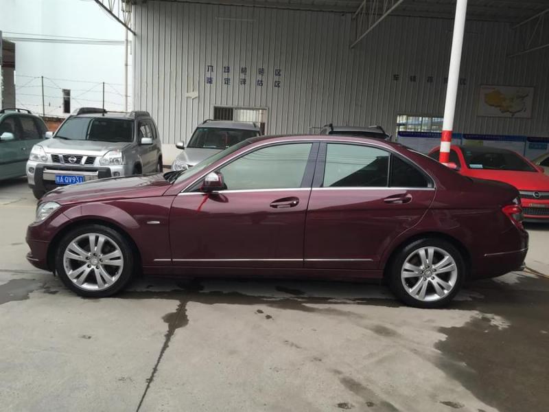 【广西】2009年6月 奔驰 c级 06款 c200 1.8t 自动 红色 自动档