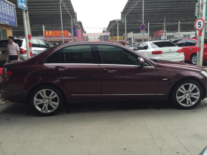 【广西】2009年6月 奔驰 c级 06款 c200 1.8t 自动 红色 自动档