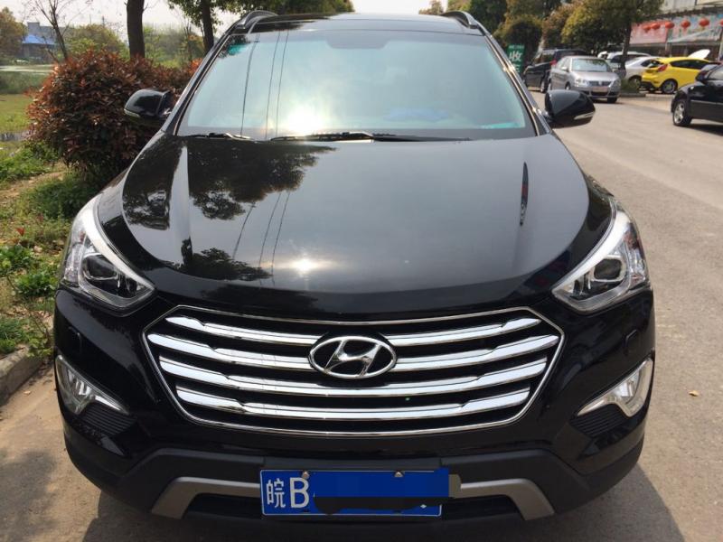 【芜湖】2014年11月 现代 格锐 3.0gdi 四驱旗舰版7座 黑色 手自一体