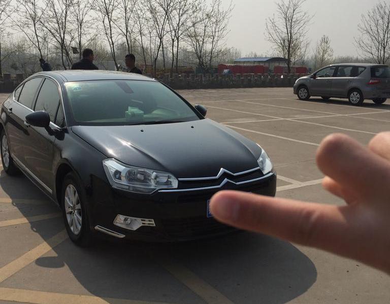 【宿迁】2010年10月 雪铁龙 c5 2.3 豪华型 黑色 自动档