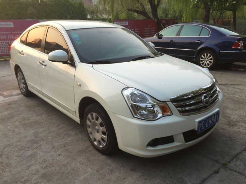 【上海】2013年5月 日产 轩逸 白色 手动挡