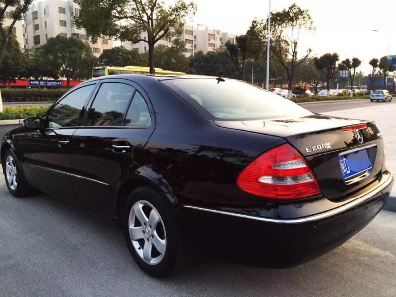 【厦门】2006年6月 奔驰 e级 e200k 07款 黑色 自动档