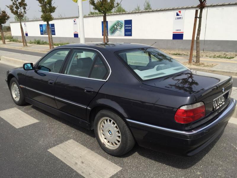 【上海】1998年1月 宝马 宝马7系 730i 3.0 蓝色 手自一体
