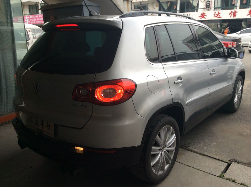 【无锡】2009年10月 大众 途欢 2.0tsi 豪华版 银灰 自动档