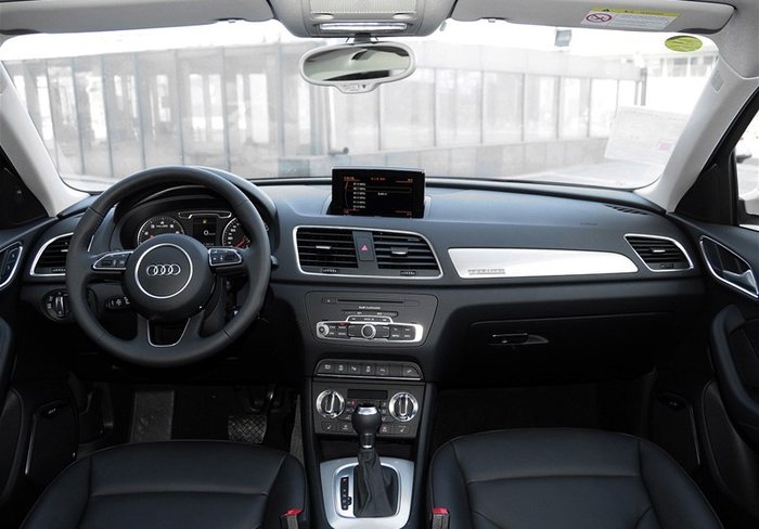 【北京】2015年1月 奥迪 奥迪q3 2015款 奥迪q3 35 tfsi 舒适型 白色