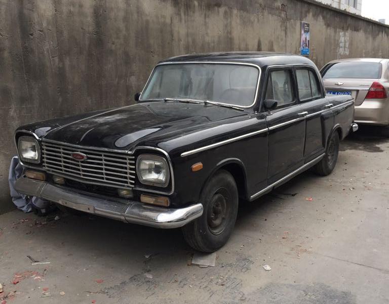 【上海】1995年12月 上海760a老爷车 黑色 手动挡