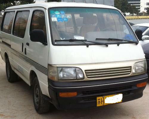 【淮安】2002年4月 金杯海狮 白色 手动挡