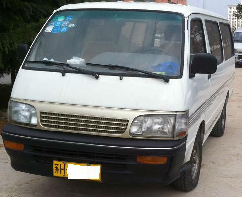 【淮安】2002年4月 金杯海狮 白色 手动挡