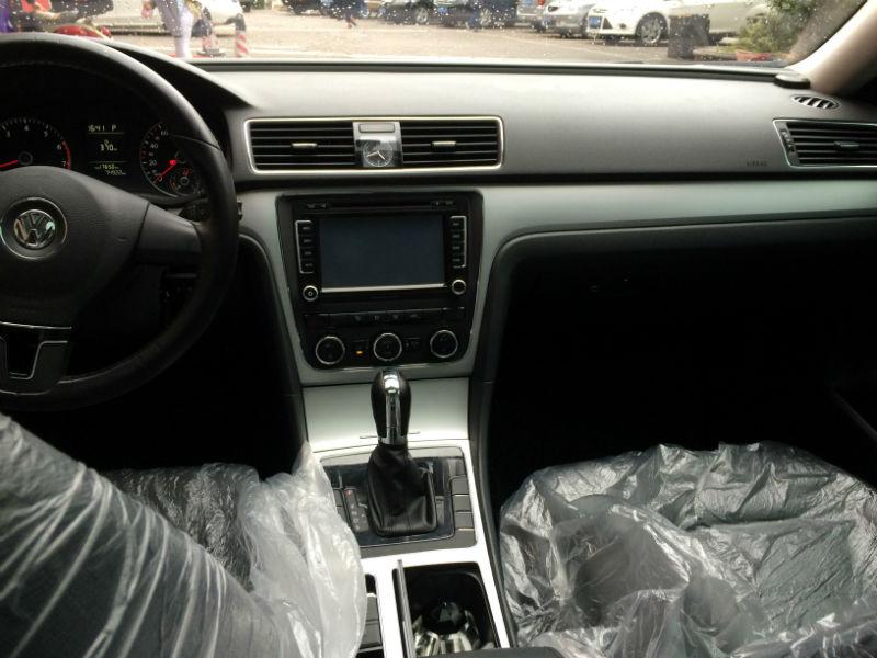 【宁波】2012年2月 大众 帕萨特 1.8tsi 尊荣版 黑色 手自一体