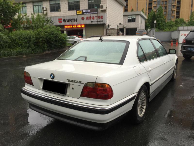 【杭州】2002年6月 宝马 宝马7系 740il 4.0 白色 自动档