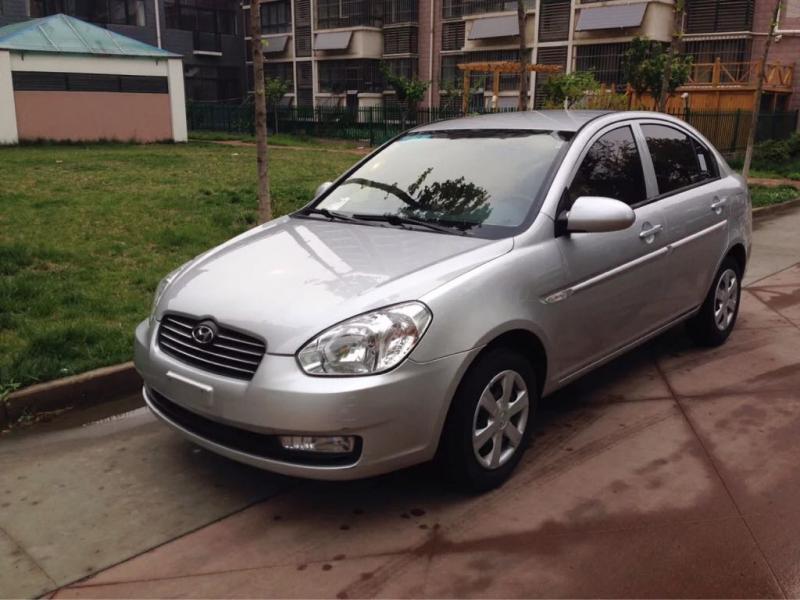 【潍坊】2010年1月 现代 雅绅特 1.4 gl 舒适型 银灰 手动挡