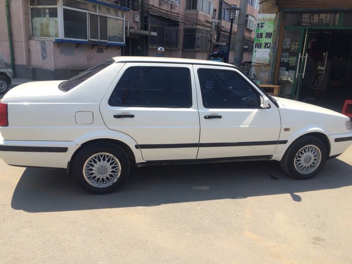 【沈阳】2003年12月 大众 捷达 2003款 捷达 都市春天手动档 白色