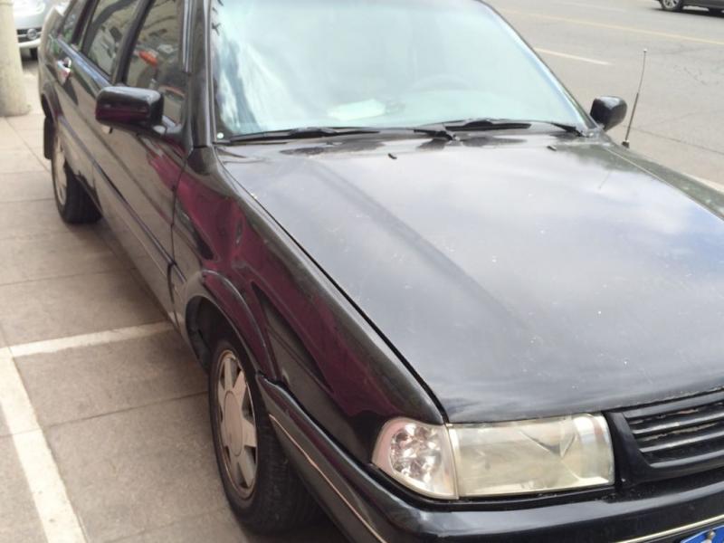 【包头】2000年6月 大众 桑塔纳 2000 1.8 gsi 俊杰 黑色 手动挡