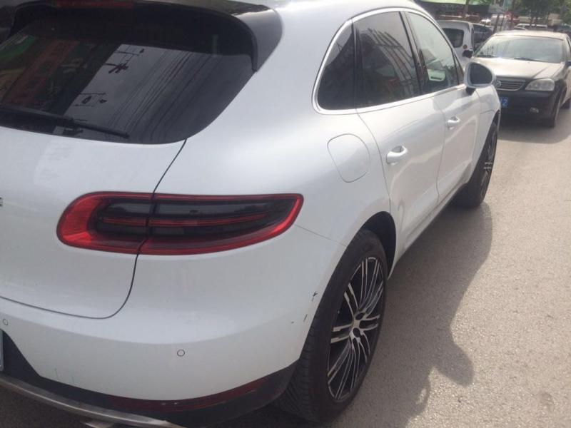 【菏泽】2015年4月 保时捷 macan 2.0t 白色 手自一体