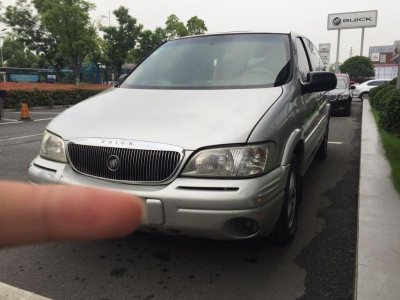 【绍兴】2003年5月 别克 gl8 3.0 lt 豪华版 银灰 自动档