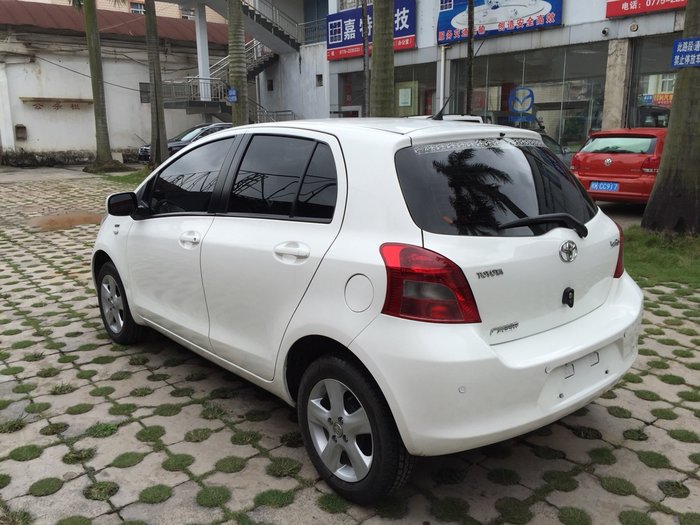 【玉林】2011年2月 丰田 雅力士 2011款 雅力士 1.6e 自动魅动版 白色
