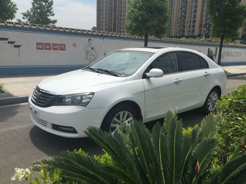 【宁波】2013年7月 吉利帝豪ec7718手动顶配 白色 手动挡