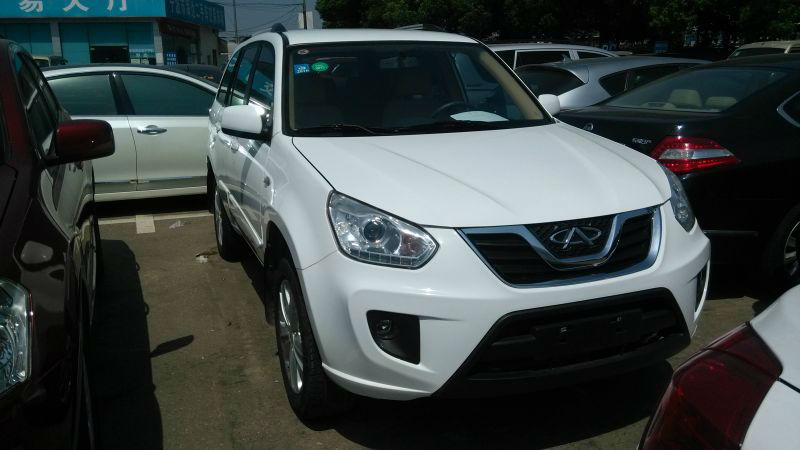 【宁波】2013年1月 奇瑞瑞虎 白色 白色 手动挡