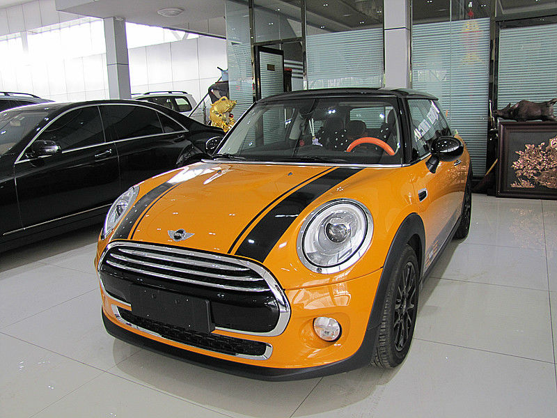 6t 极致暗夜版 橙色 自动档