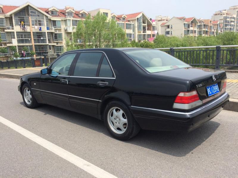 【中国】2000年10月 奔驰s320 黑色 手自一体