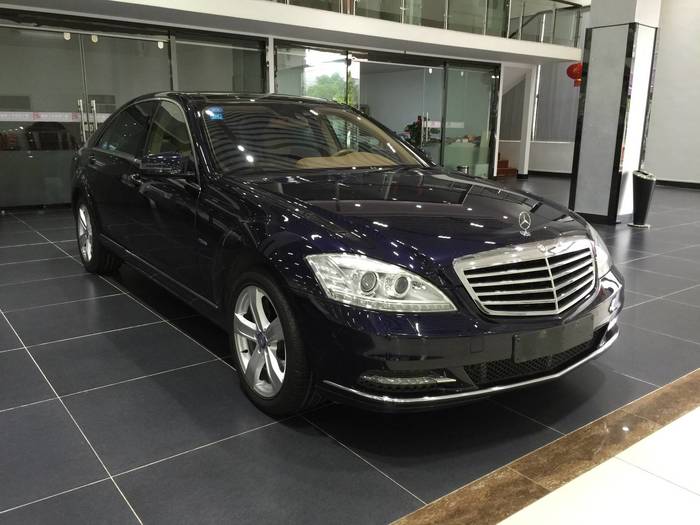 【南宁】2012年2月 奔驰 s级 s350l 3.5 grand edition 蓝色 自动档