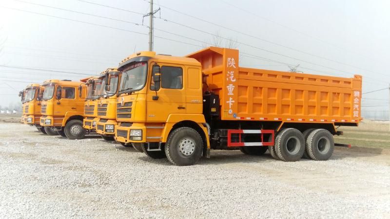 【济宁】未上牌 全新库存北方奔驰后八轮自卸车 橙色 手动挡
