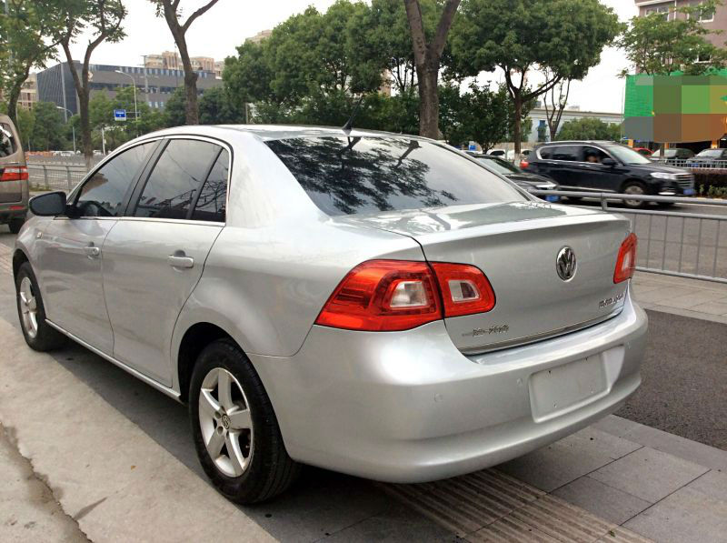 【宁波】2009年2月 大众 宝来 2.0 豪华版 银灰 手自一体