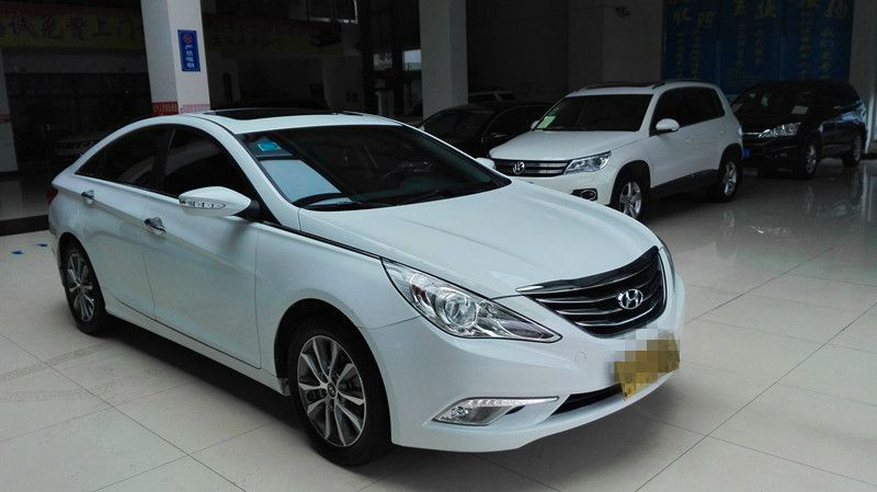 【宁波】2014年1月 现代索纳塔八 白色 白色 手自一体