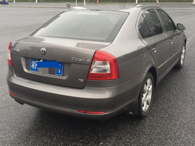 【湖南】2011年11月 斯柯达 明锐 greenline 1.4tsi 灰色 手自一体