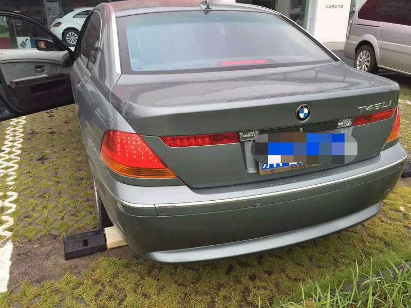 【扬州】2002年12月 宝马 宝马7系 745li 4.4 绿色 手自一体