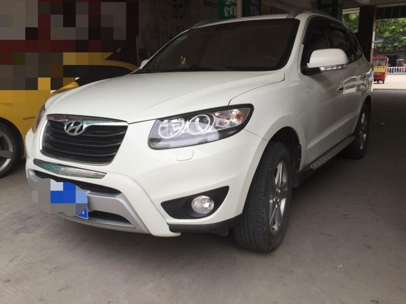 【江苏】2010年1月 现代 圣达菲 2.4 白色 手自一体