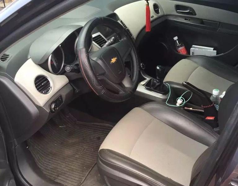 【佛山】2010年6月 雪佛兰 科鲁兹 1.6 sl 天地版 手动挡