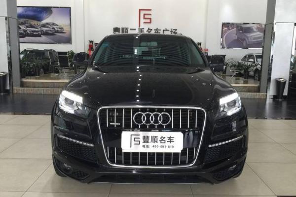 【南宁】2013年7月 奥迪 奥迪q7 2014款 奥迪q7 40 tfsi 运动型 自动