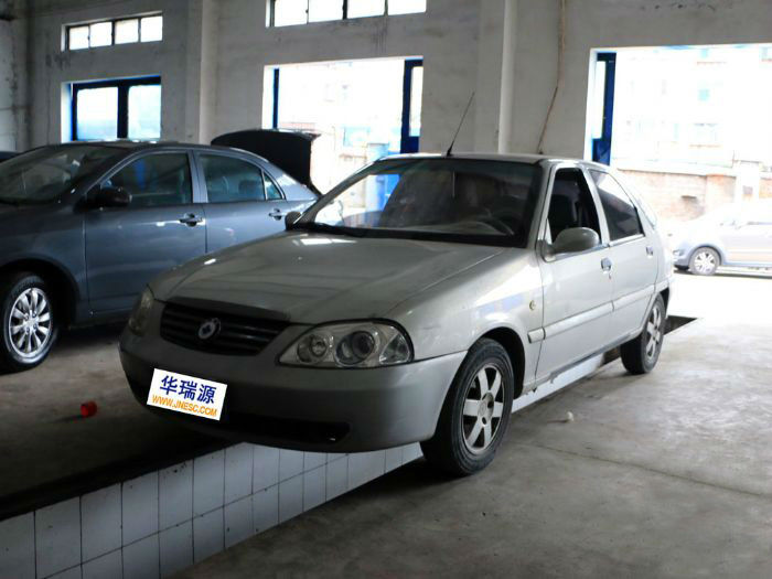 【济南】2007年12月 华普 朗风 1.5 银灰 手动挡