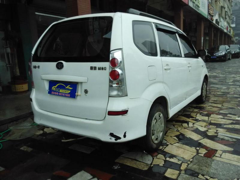 【长沙】2010年3月 一汽 森雅m80 1.3 5座 白色 手动挡