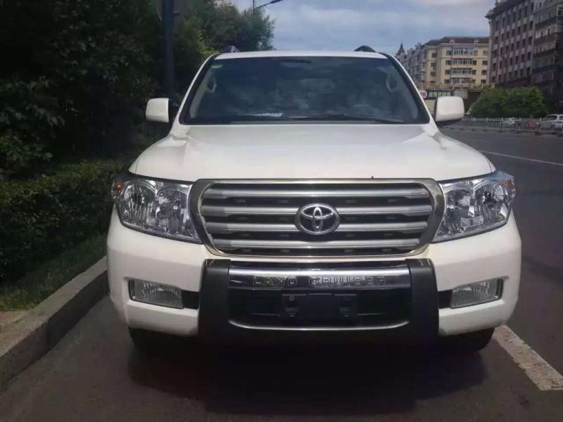 【黑龙江】2011年3月 丰田 兰德酷路泽 4.0 vx 白色 手自一体