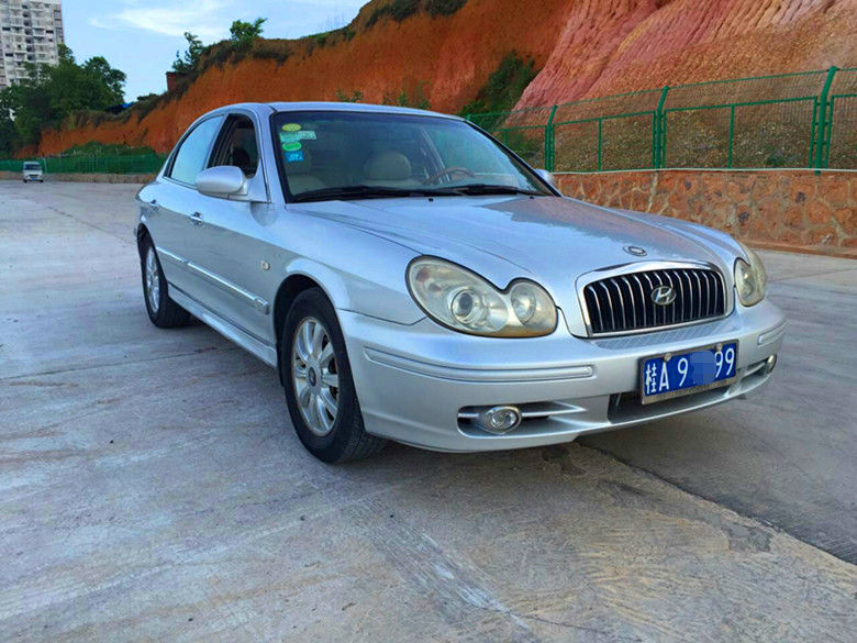 【广西】2005年1月 现代 索纳塔 2.0 gls 豪华型 银灰 手自一体