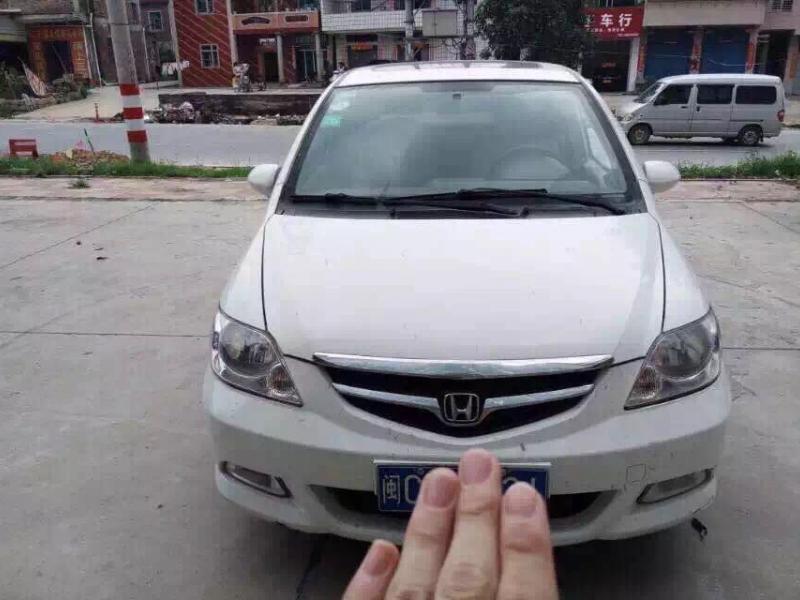 5 豪华版 白色 自动档