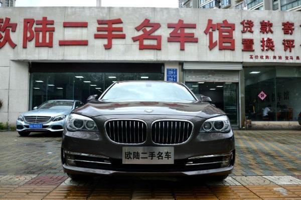 宝马 宝马7系  2013款 730Li 3.0 豪华型