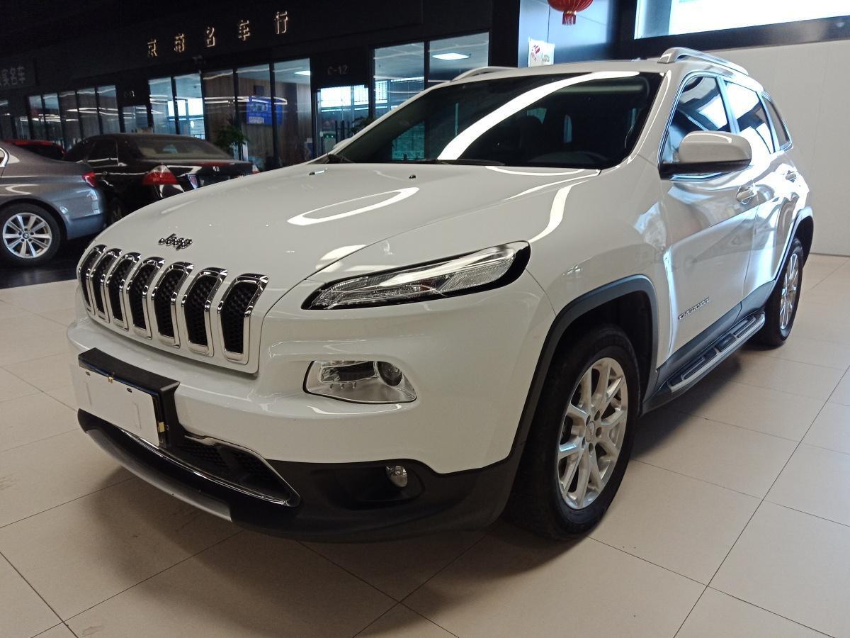 台州2018年8月jeep自由光2017款20l优越版白色手自一体