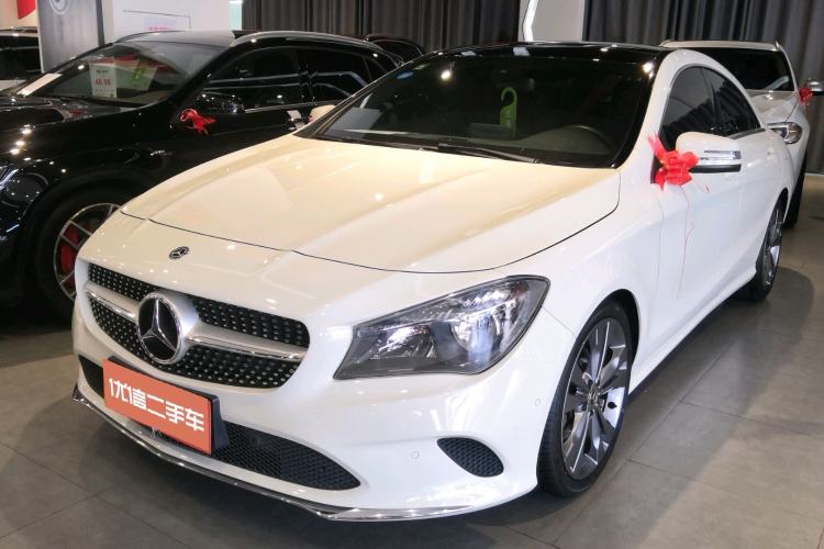 【徐州】2017年7月 奔驰 奔驰cla级 2017款 cla 200 动感型 白色 自动