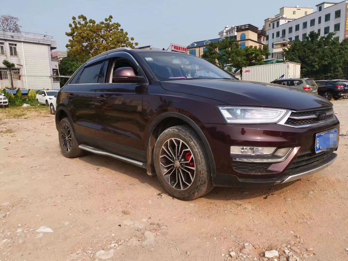 东莞2018年6月众泰sr72017款15tcvt魔方之梦版香槟色自动档