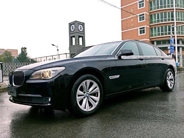 宝马 宝马7系  2009款 730Li 3.0L 领先型