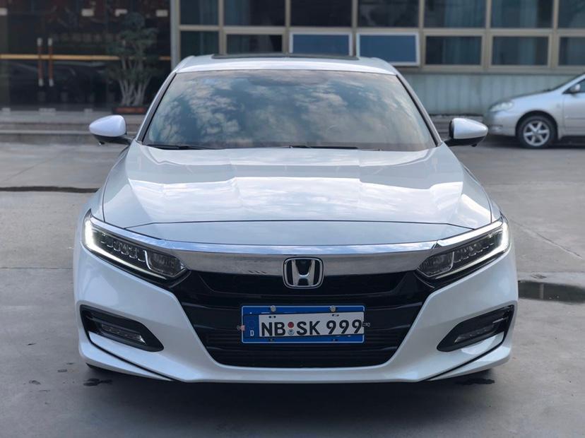 潮州2019年7月本田雅阁2018款230turbo舒适版白色自动档