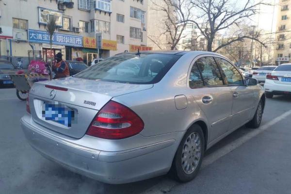 2004年2月奔驰奔驰e级2004款e240