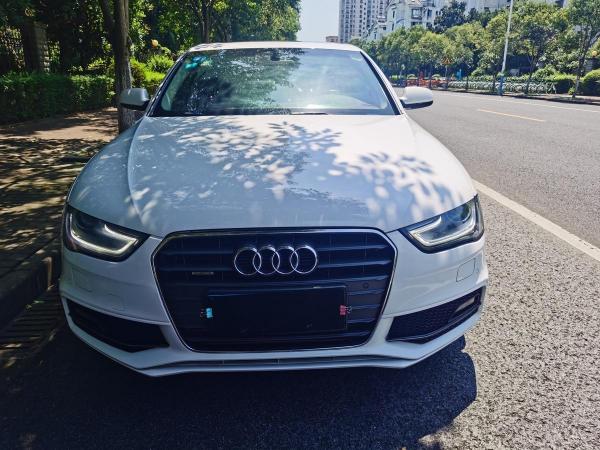 奥迪 奥迪A4L  2013款 40 TFSI quattro个性运动型