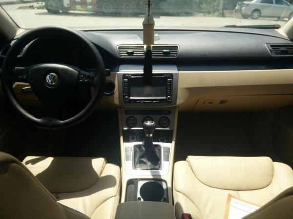 【济宁】2009年5月 大众 迈腾 手动档最高配 白色 手动挡