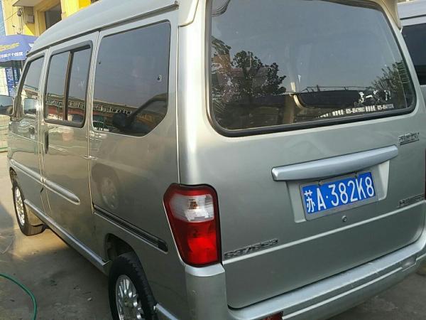 【南京】2011年7月 五菱 五菱之光 1.1 6390a 实用型 自动档