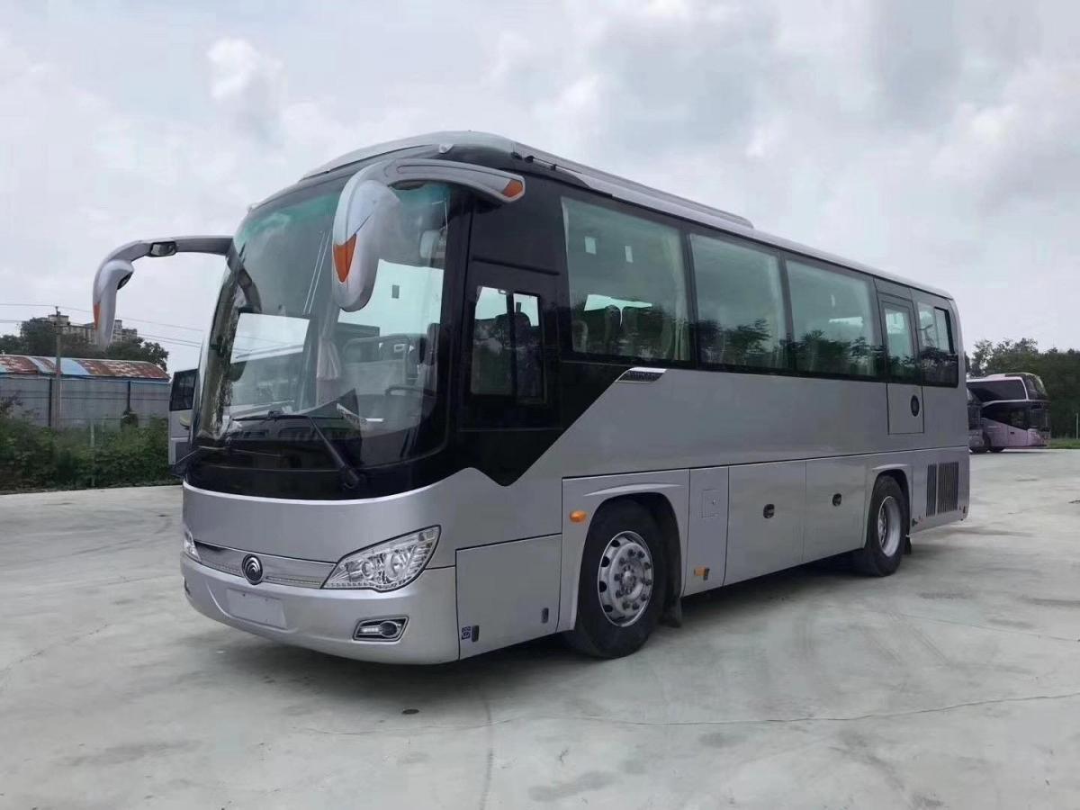 郑州2017年8月郑州二手大巴二手客车宇通6906灰色手动挡